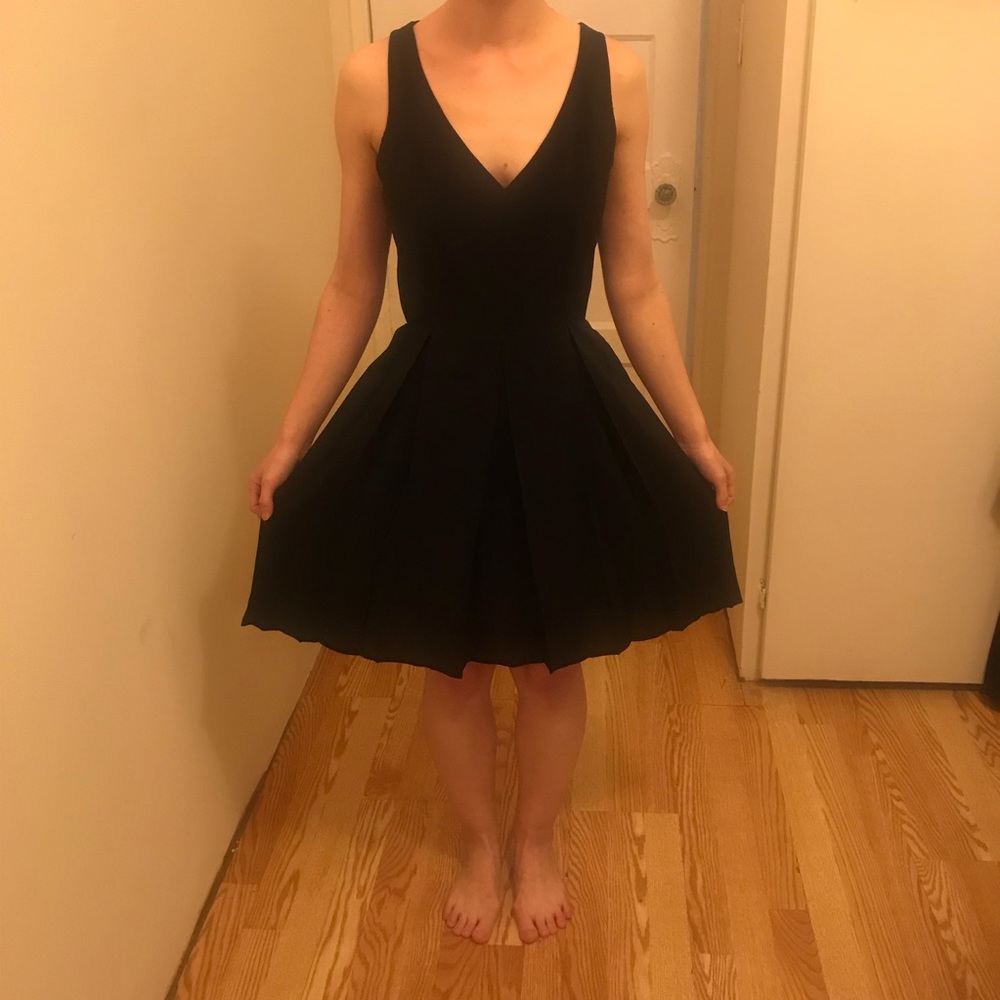 AMANDA UPRICHARD Little Black Dress